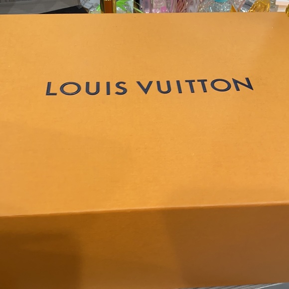 Louis Vuitton Loafers - Picture 5 of 10